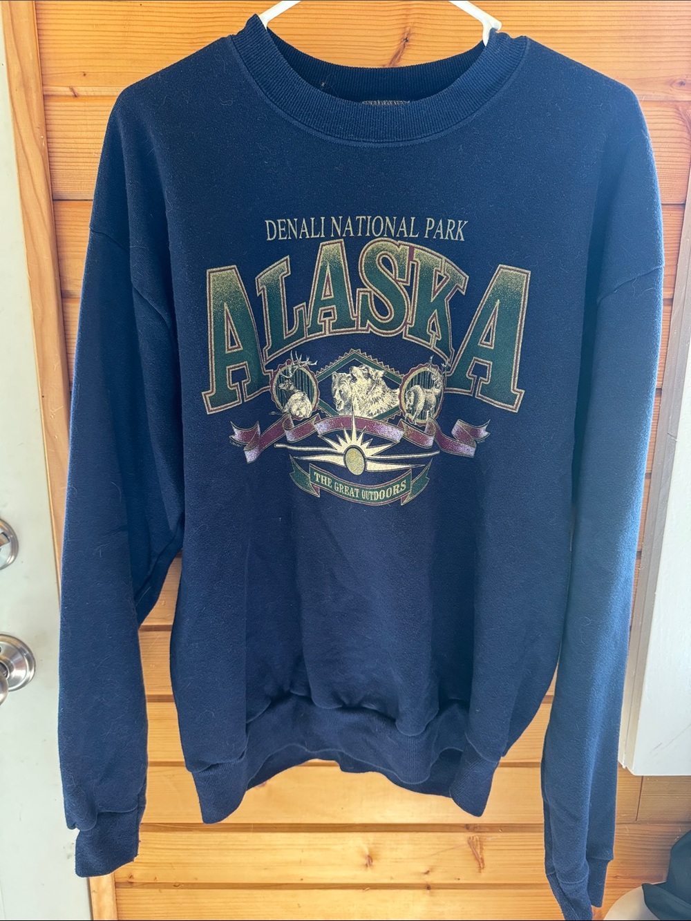 Vintage Alaska Denali National Park Graphic Crewneck Sweatshirt Navy Unisex